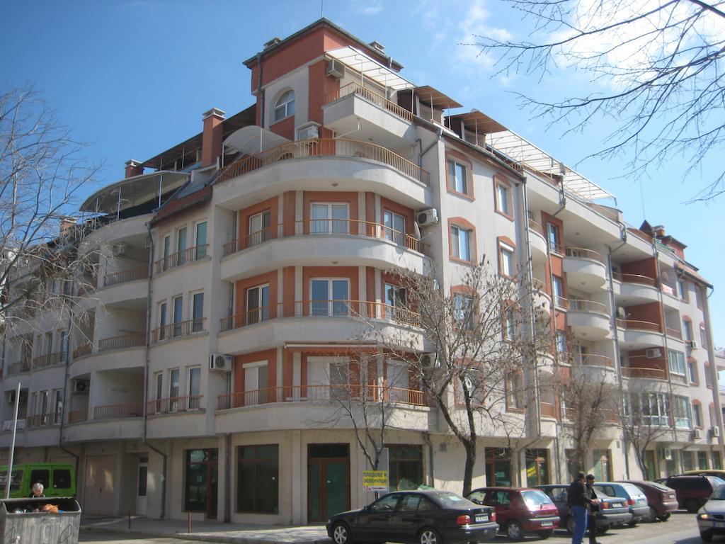 Tashevi Apartments Pomorie Exterior photo